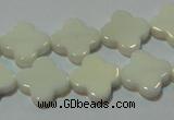 CAG3425 15.5 inches 14*14mm flower white agate gemstone beads