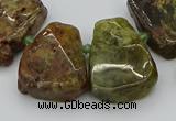 CTD3537 Top drilled 15*20mm - 25*30mm freeform green garnet beads