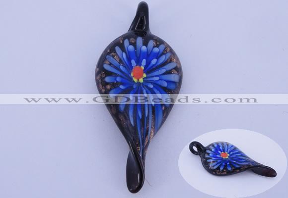 LP92 11*27*62mm leaf inner flower lampwork glass pendants