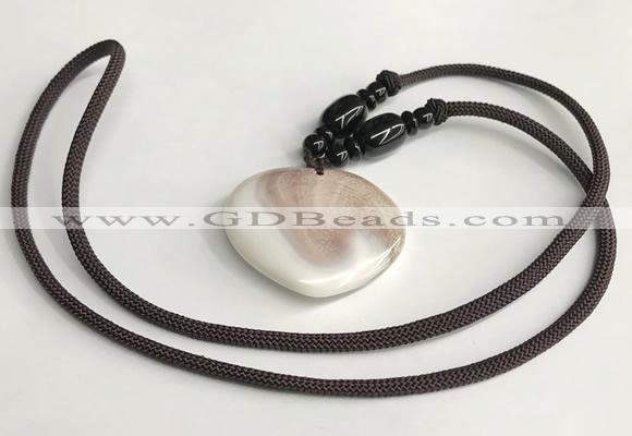 NGP5636 Shell flat teardrop pendant with nylon cord necklace