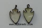 NGP6452 22*28mm - 25*35mm arrowhead lemon quartz pendants