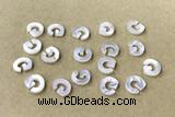 Shel21 9*10mm Natural White Shell Alphabet Letter Pendant